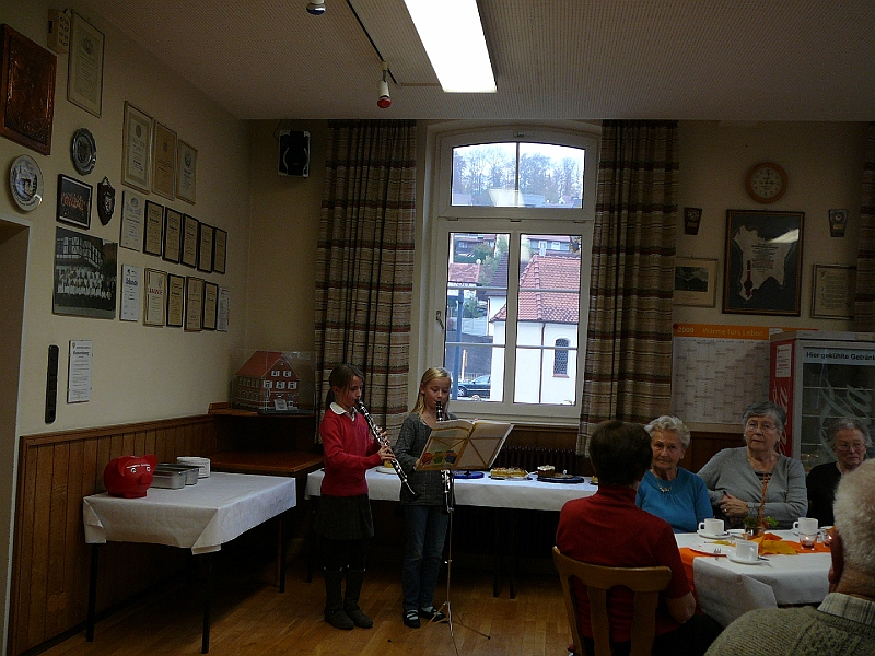 09 10 31 Seniorennachmittag (2).JPG